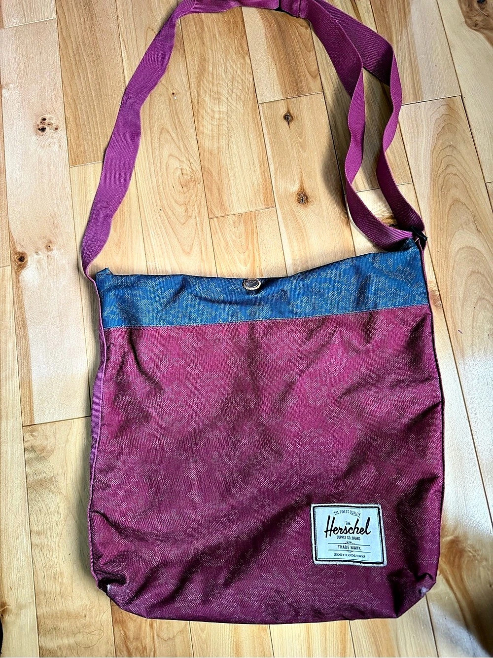 Herschel Supply Co. Crossbody Bag Purple & Blue